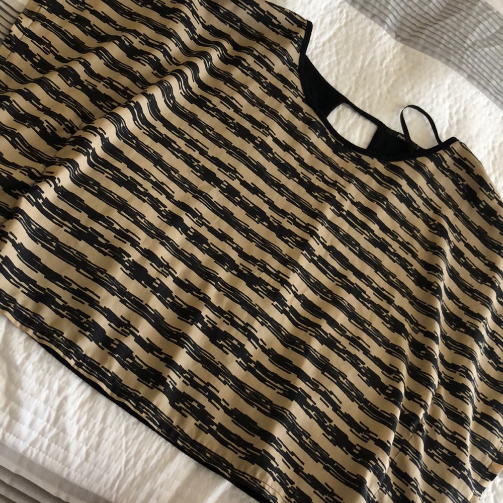 Cropped blouse